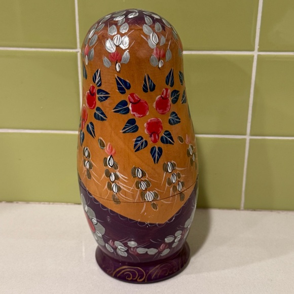 Cat Lady Vintage Hand Painted Wood Nesting Dolls - Woman Holding Cat (10 Dolls) - Picture 4 of 8